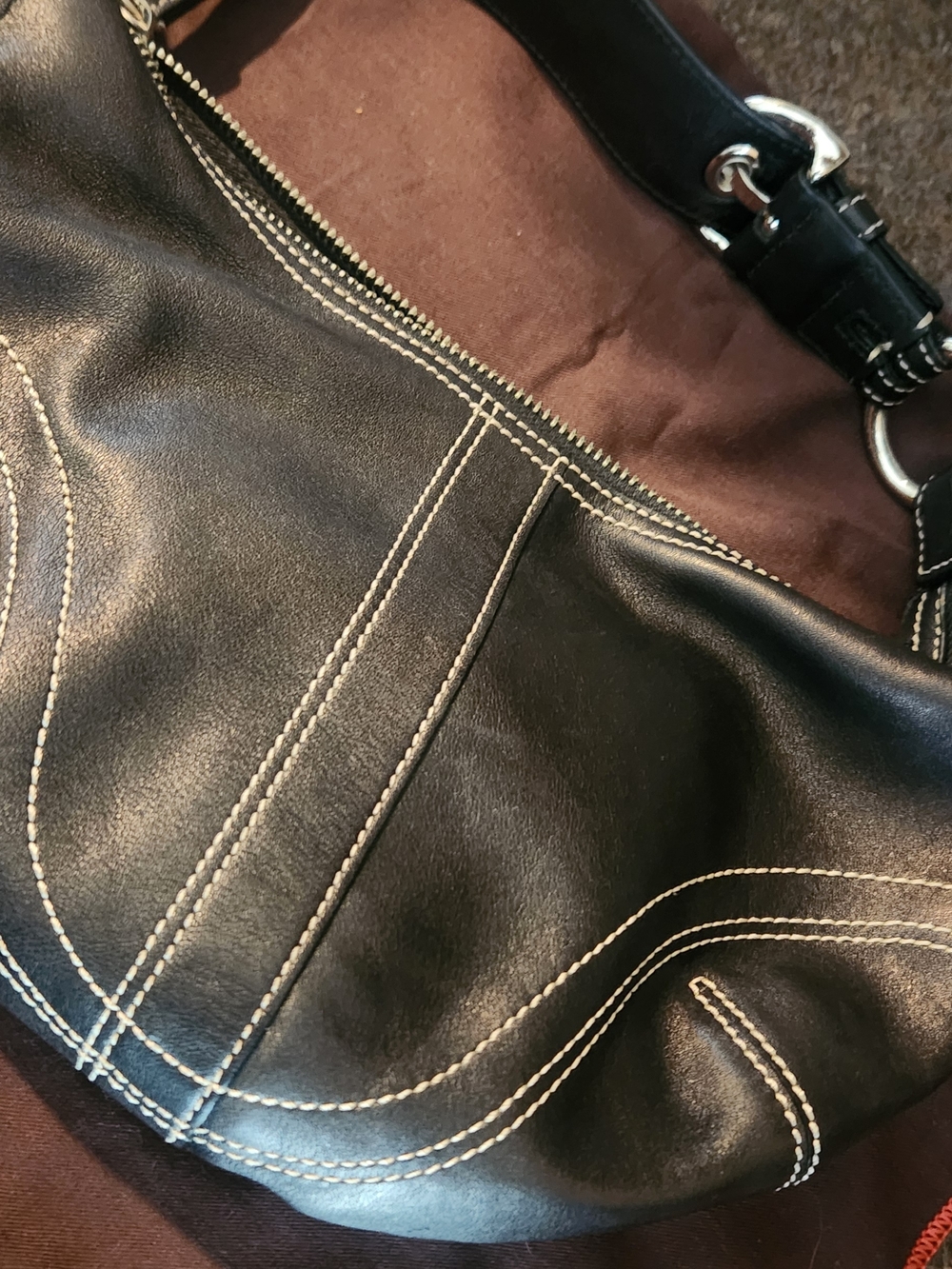 Coach Black Leather Hobo with White Contrast Stitching - Picture 4 of 6